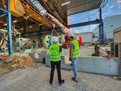 KWP Poland Sp. z o.o Relokacje maszyn, rozładunki maszyn, montaż linii technologicznych, kursy dla operatorów, serwis maszyn